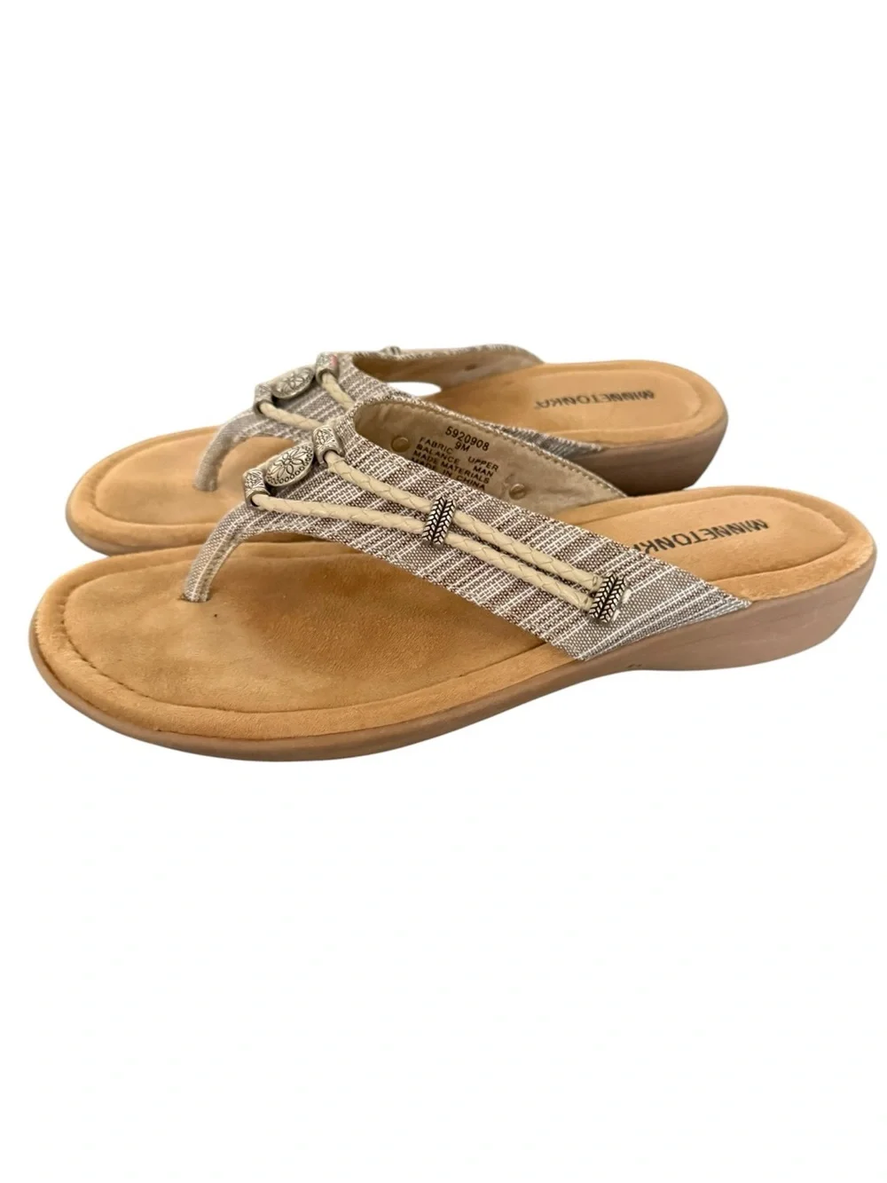 Minnetonka Women’s Silverbay Sandal Beige Gray Striped Thong Sandals Size 9